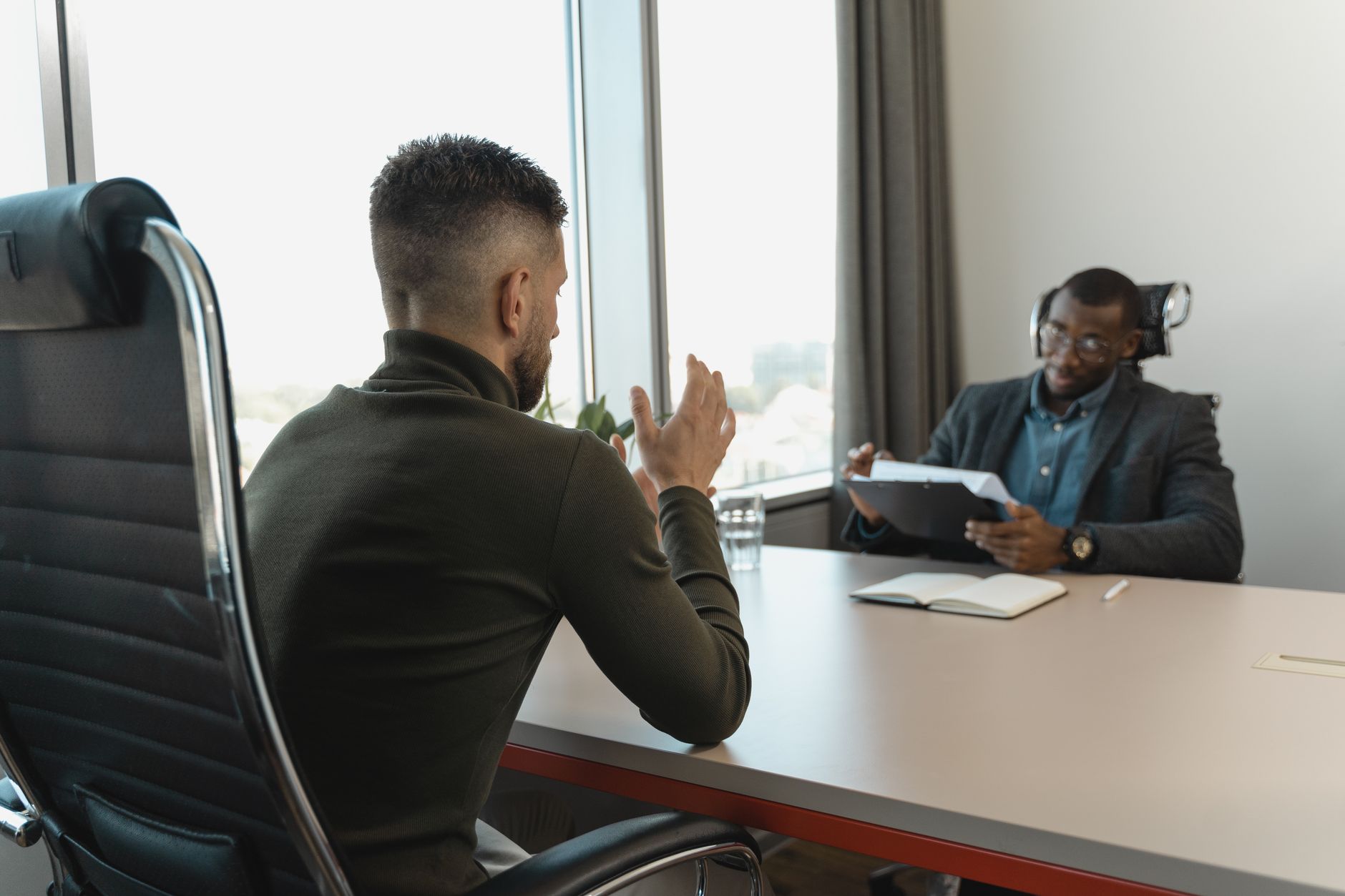 AI voor uitzend- en detacheringsbureaus: sneller matchen, minder administratie - AI implementatie voor Nederlandse bedrijven