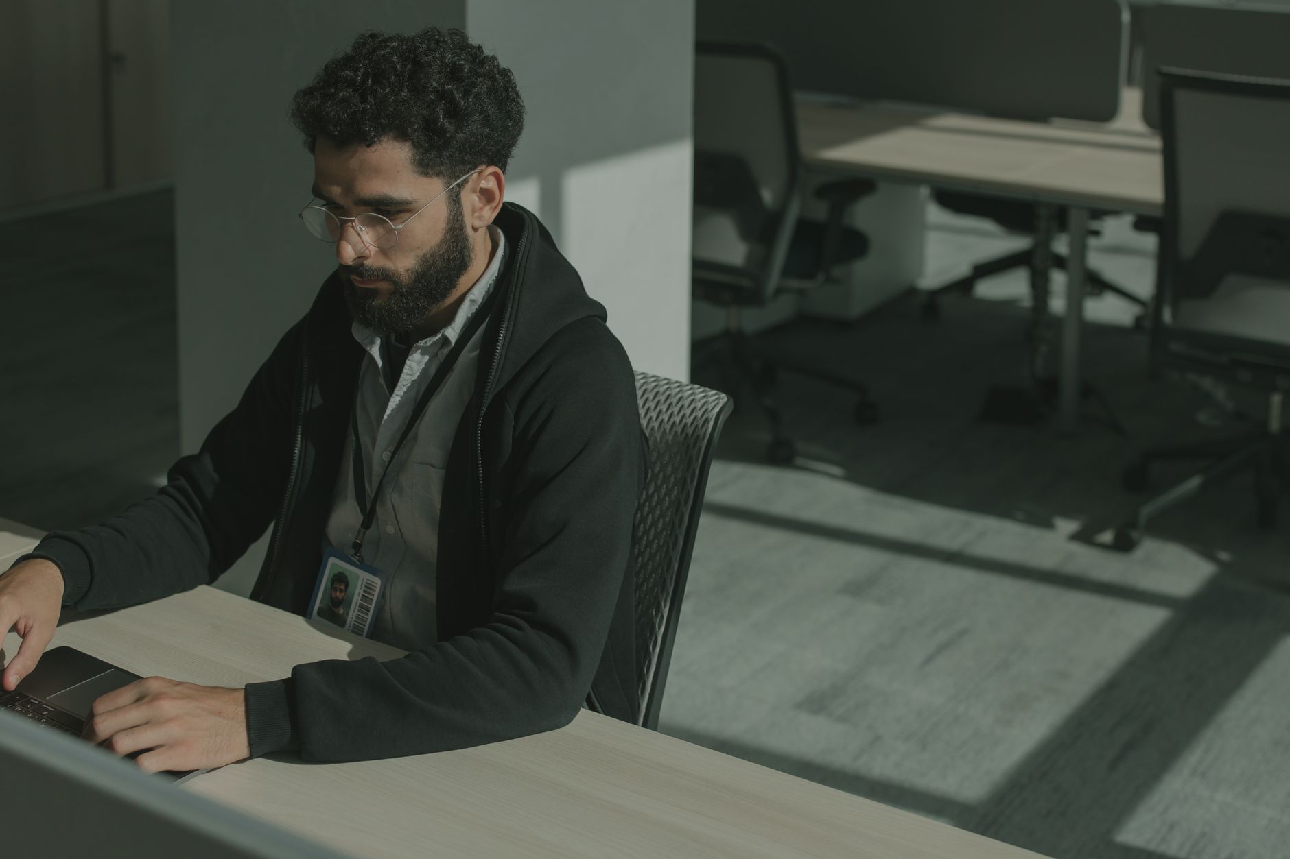 Shadow AI: The Risks of Unmanaged AI Use at Work - AI implementation for businesses