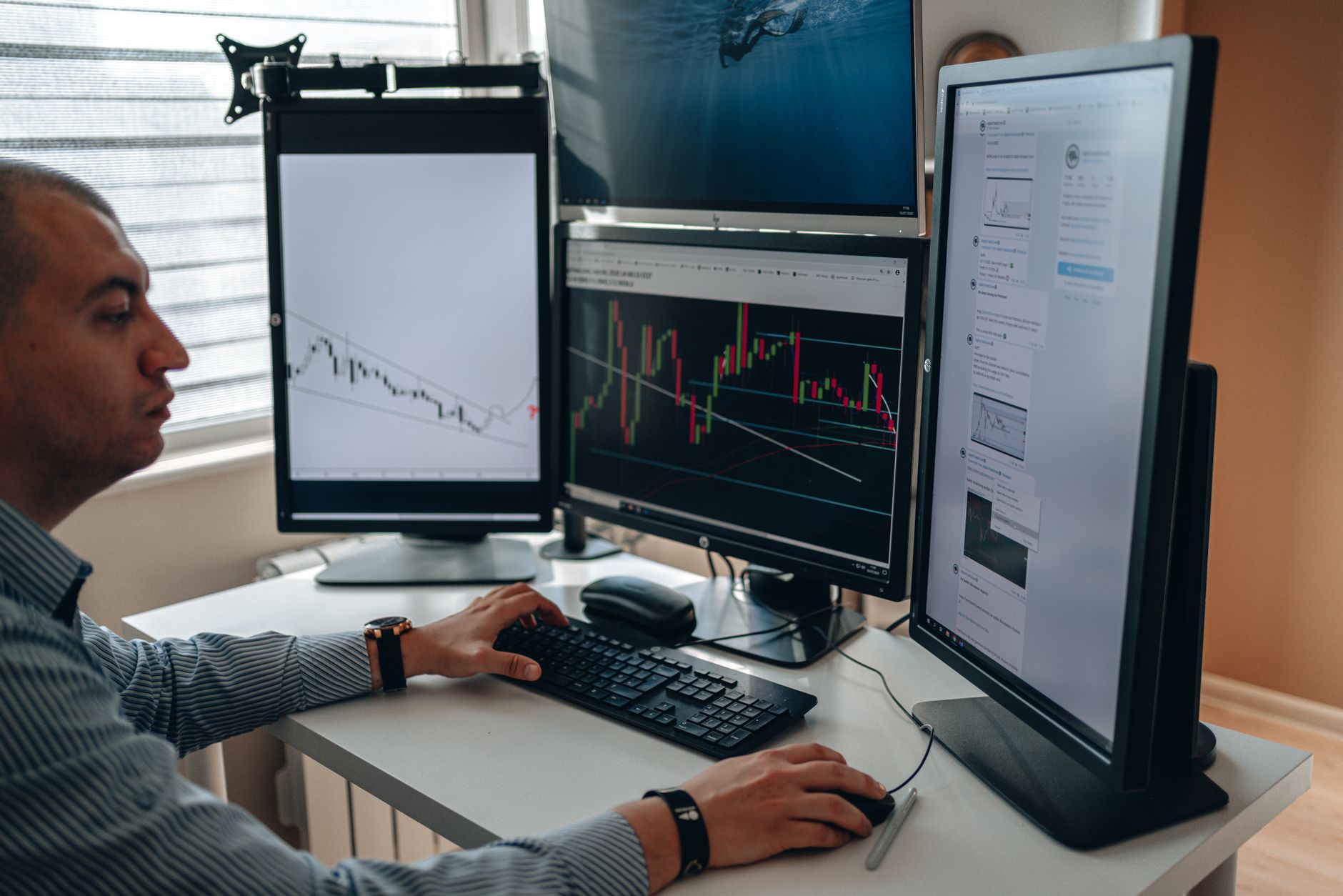 Time lost switching between systems - AI implementation for businesses